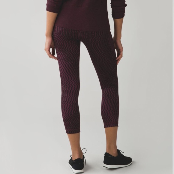 SOLD ON MERCARI - Lululemon crop leggings - Picture 7 of 8